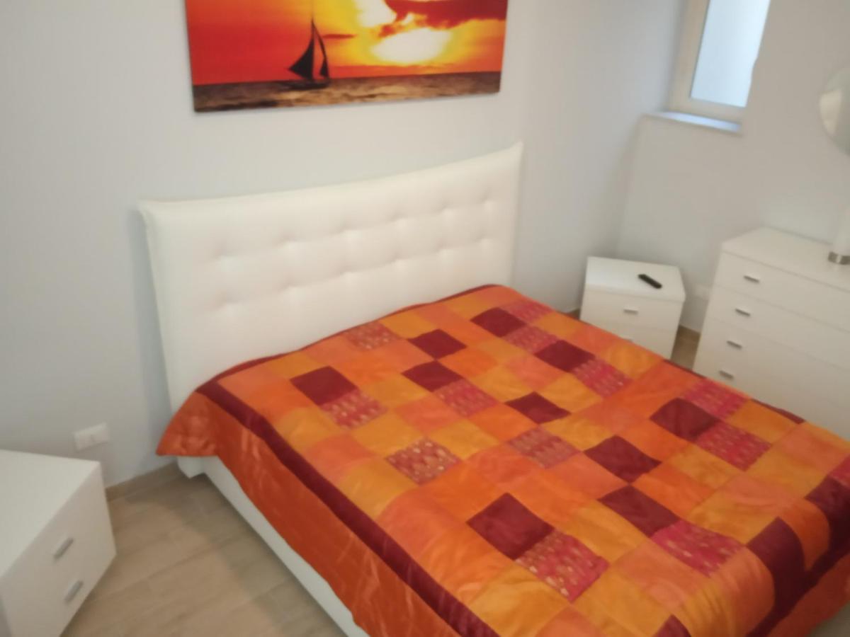 Mondello Beach Sarah House Apartment Палермо Екстериор снимка