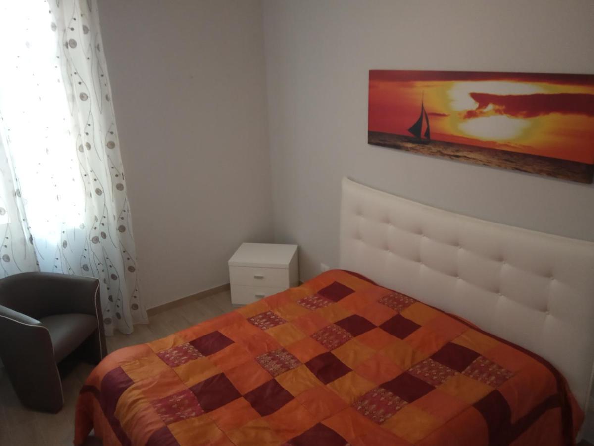 Mondello Beach Sarah House Apartment Палермо Екстериор снимка